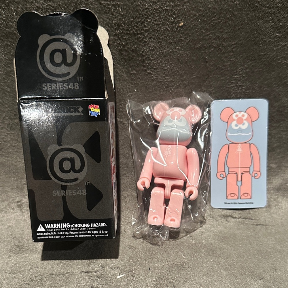 Elmo Gelato Pique Bearbrick Series 48 Collectible